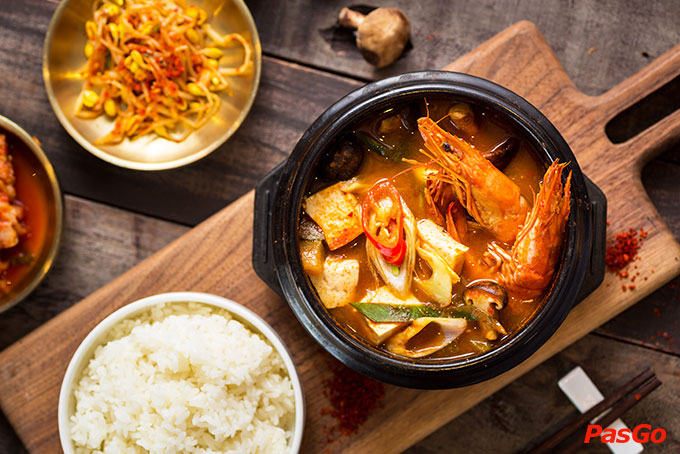 Chum Restaurant - Nguyễn Thị Định-15