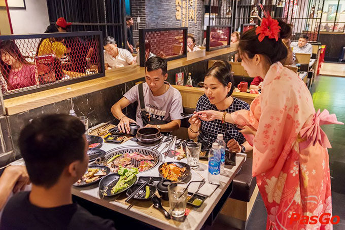 Chuỗi nhà hàng Aka House HCM 13