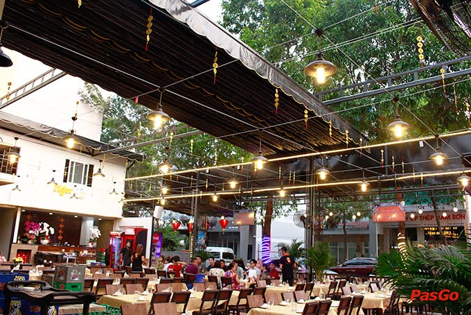 chuỗi nhà hàng cây sung quán 18