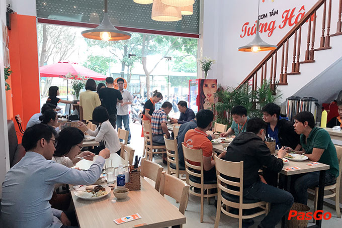 Nhà hàng Cơm Tấm Tường Hân 12