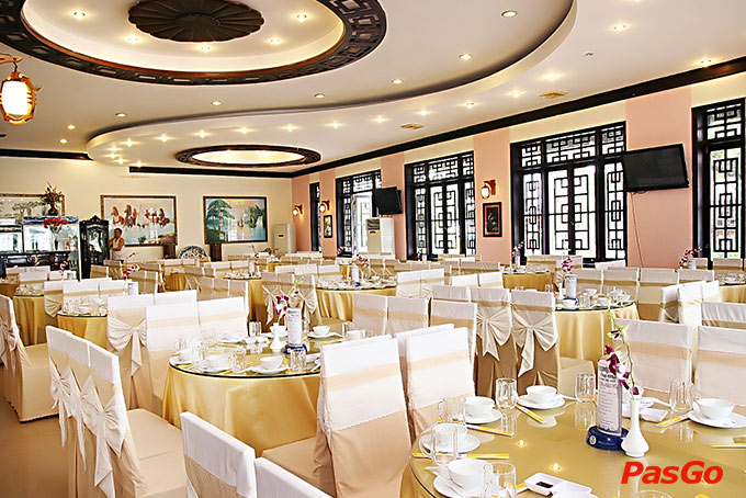 Nhà hàng Phố Biển 13