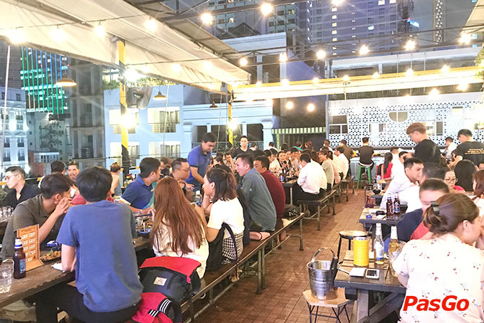 Nhà hàng Warning Zone 13