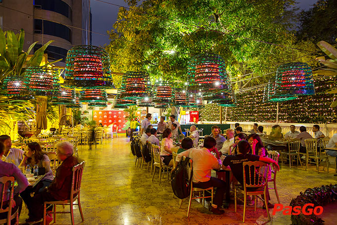 Nhà hàng Con Gà Trống Nguyễn Thị Minh Khai14