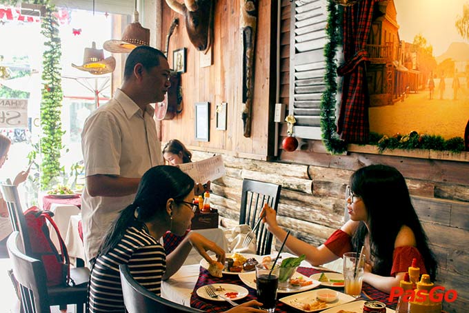 Nhà hàng Cowboy Steakhouse Grill