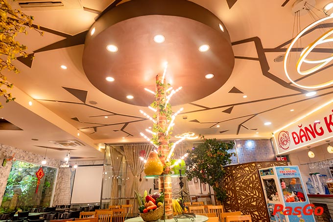 Khu vực sân vườn, khu vực chung, phòng riêng – đâu sẽ là vị trí ngồi ưa thích của bạn tại Đăng Kim Cát Đường 9A