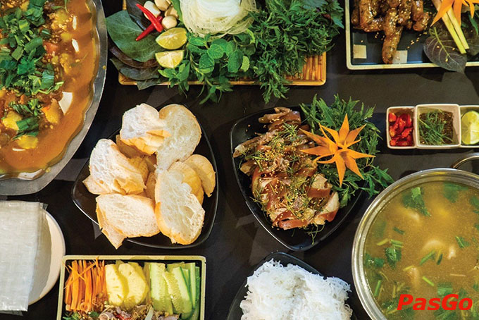 Nhà hàng Dê tươi PhoDong sở hữu menu đa dạng và phong phú về các món ăn từ dê tươi, từ những món truyền thống đến những món ăn độc đáo