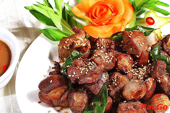 Nhà hàng Dê tươi PhoDong sở hữu menu đa dạng và phong phú về các món ăn từ dê tươi, từ những món truyền thống đến những món ăn độc đáo