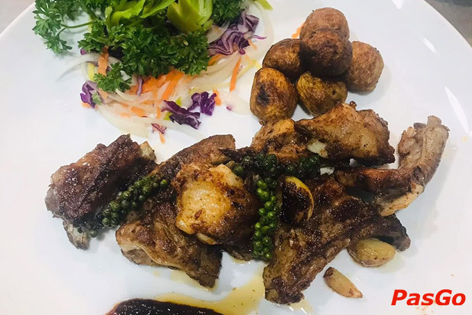 Nhà hàng Dê tươi PhoDong sở hữu menu đa dạng và phong phú về các món ăn từ dê tươi, từ những món truyền thống đến những món ăn độc đáo