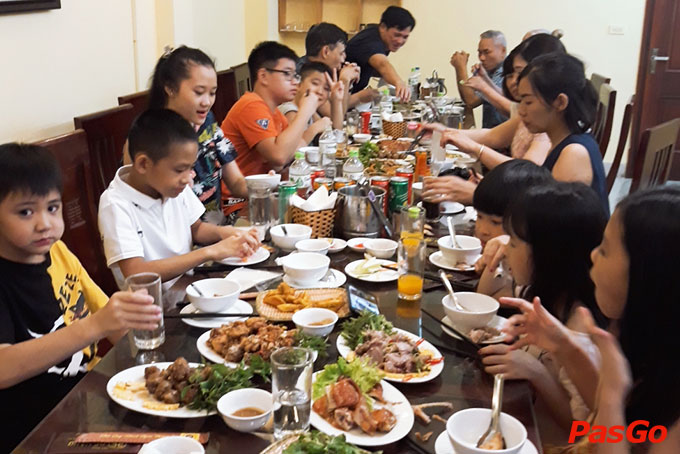 Nhà hàng Dê Vàng Nguyễn Văn Lộc 17