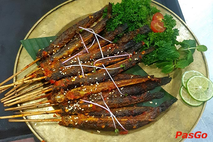 Đến với Đỉnh Quán, thực khách có cơ hội khám phá & thưởng thức hơn 100 món ăn hấp dẫn và đặc sắc đậm chất miền Tây sông nước