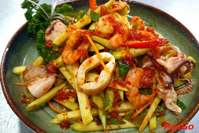 Nguyên liệu nhập hàng ngày tươi ngon từ miền tây và các nguyên liệu vùng miền tươi ngon