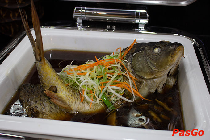 Thực khách thoả thích thưởng thức hơn 250 món ăn đặc sắc đến từ khắp nơi trên thế giới