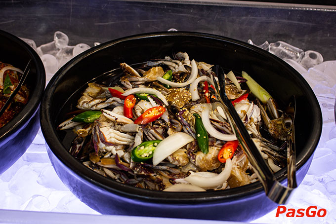 Thực khách thoả thích thưởng thức hơn 250 món ăn đặc sắc đến từ khắp nơi trên thế giới