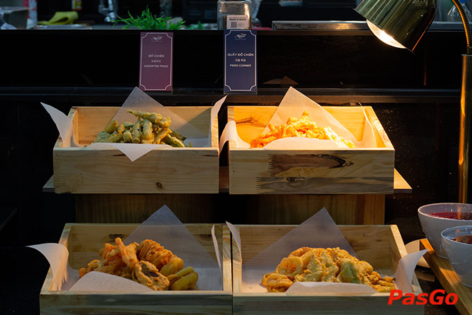 Tên gọi D’Maris ẩn chứa ý nghĩa Hương vị của gió biển với mong muốn mang đến những món ăn luôn tươi mới và chất lượng