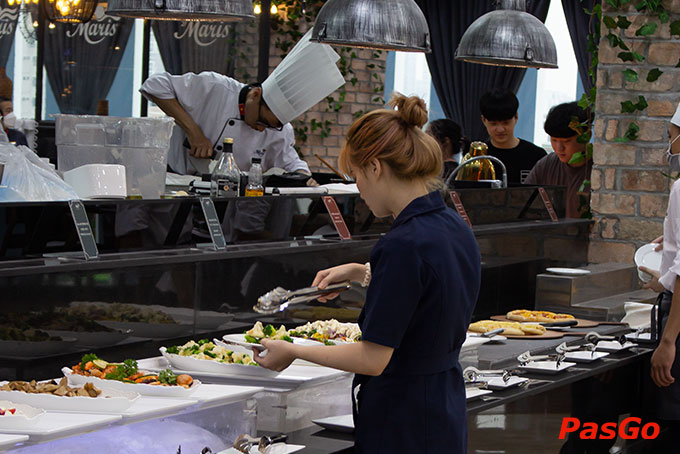 Không gian rộng rãi, sạch sẽ, thoáng mát với quy mô phục vụ lên tới 1000 khách