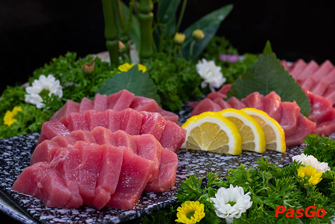 Những món ăn được chế biến từ hải sản luôn có sức hấp dẫn lạ kỳ khó cưỡng, và nay, những món ăn ấy lại càng khó cưỡng hơn khi được các đầu bếp cao cấp tại D’Maris dày công chuẩn bị