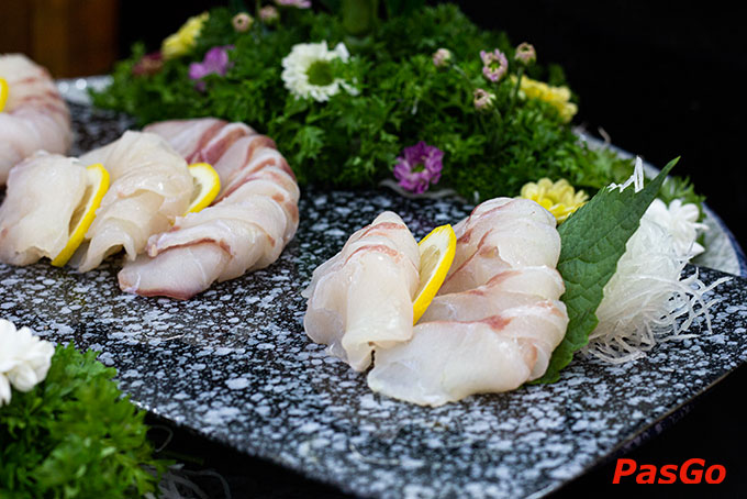 Những món ăn được chế biến từ hải sản luôn có sức hấp dẫn lạ kỳ khó cưỡng, và nay, những món ăn ấy lại càng khó cưỡng hơn khi được các đầu bếp cao cấp tại D’Maris dày công chuẩn bị