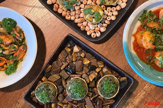 Fabrik - Trấn Vũ  -1