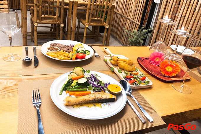 Nhà hàng F&B Bistro Dương Đình Nghệ 1