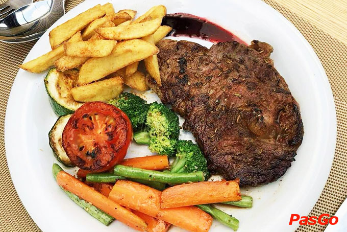 Nhà hàng F&B Bistro Dương Đình Nghệ 2