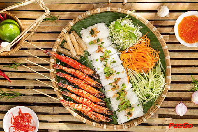 Nguồn hải sản của Gánh - Đặc Sản Nha Trang được nhập vào hàng ngày từ vùng biển Nha Trang nên được đảm bảo về độ tươi sống