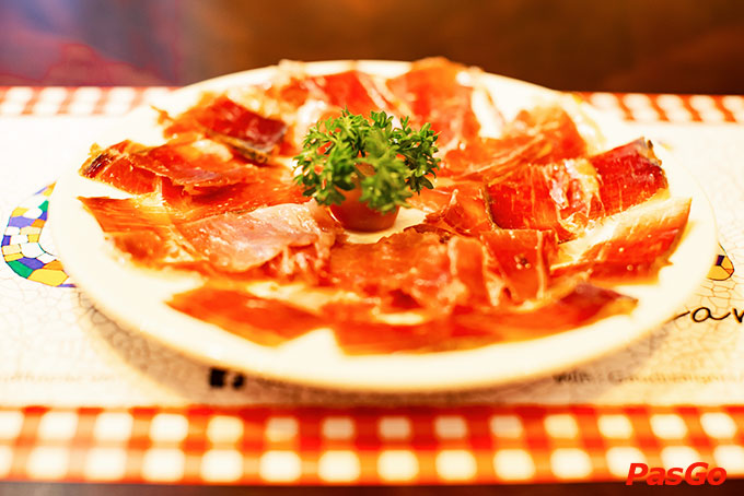 Nhà hàng Gaudi – Tapas & Bar Lê Thánh Tôn 10