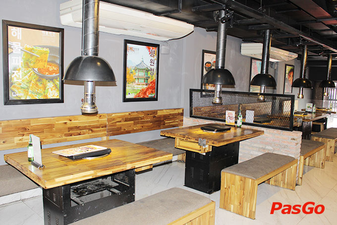 Nhà hàng GoGi House Lê Văn Sỹ 12