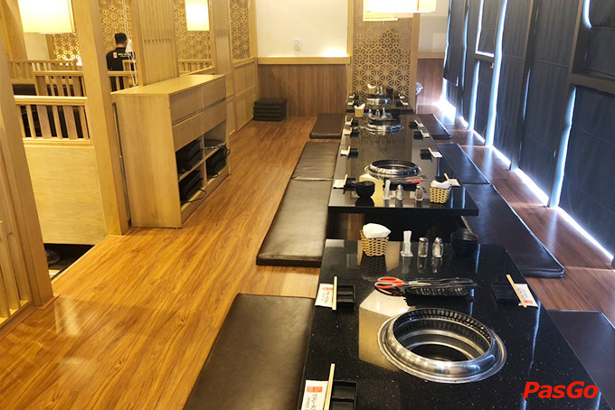 Nhà hàng Gyu-Niiku Discovery Complex 13