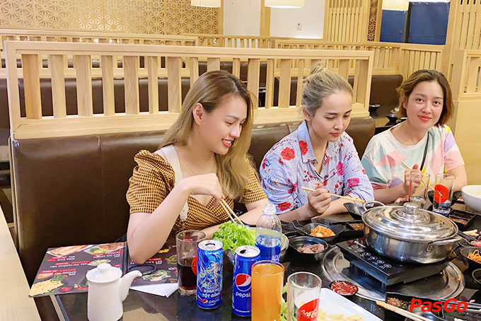 Nhà hàng Gyu-Niiku Discovery Complex 9