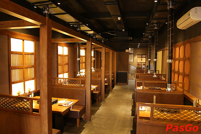 Nhà hàng Hai Con Bò Cống Quỳnh 19