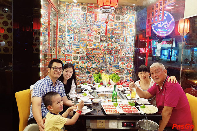 Nhà hàng Hailong Yi HongKong Hotpot Lò Đúc 17