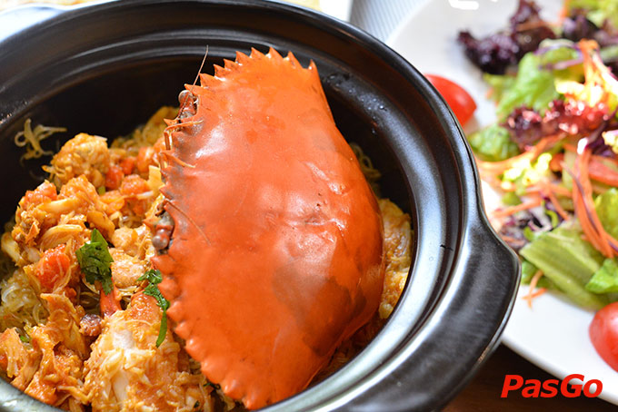 Nhà hàng Hải Sản Cua Bay Đỗ Quang 4