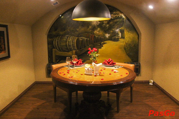 Hầm rượu IL Vino - Duy Tân-12