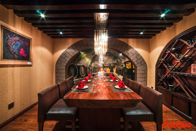 Hầm rượu IL Vino - Duy Tân-7