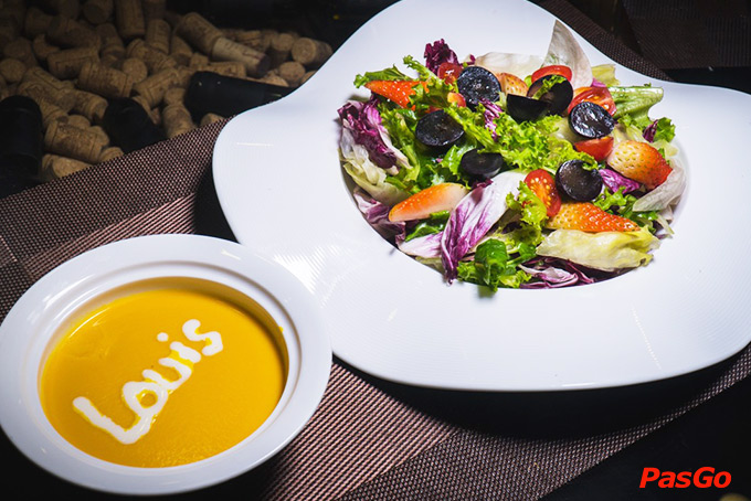 Hầm Rượu Vang Louis - Hoàng Hoa Thám-5