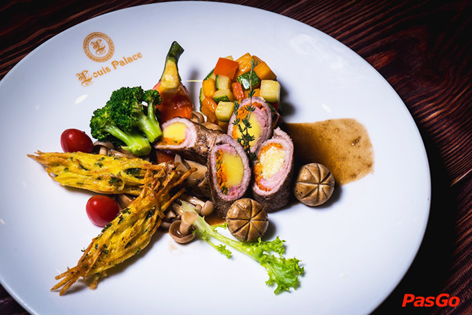 Hầm Rượu Vang Louis - Hoàng Hoa Thám-6