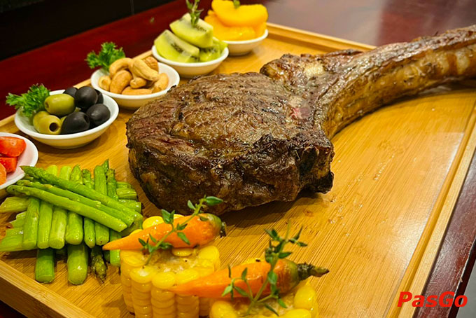 Và nhiều món ăn đặc sắc khác đang chờ bạn khám phá!