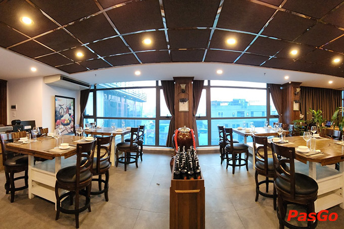 Nhà hàng Hào Sảng Quán tọa lạc tại tầng 9-Khách sạn Ivy-Số 87 đường Nguyễn Thái Học, P. Văn Miếu, Q. Đống Đa