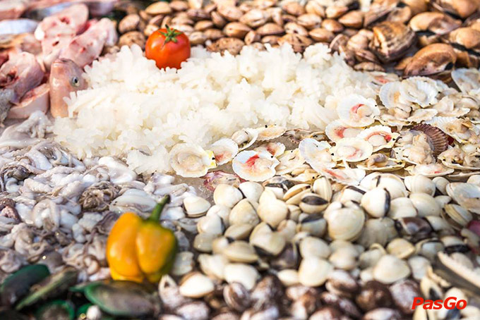 Nhà hàng Happy BBQ Buffet Bạch Đằng 3