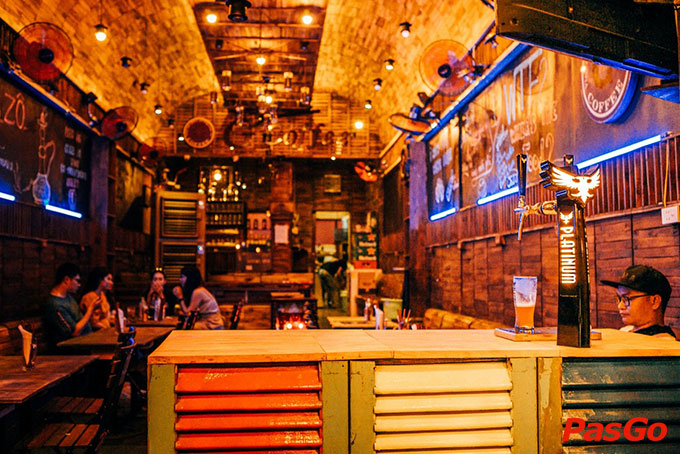 Nhà hàng Hell Bull 3 Lý Tự Trọng 2