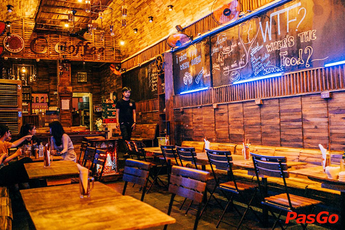 Nhà hàng Hell Bull 3 Lý Tự Trọng 6