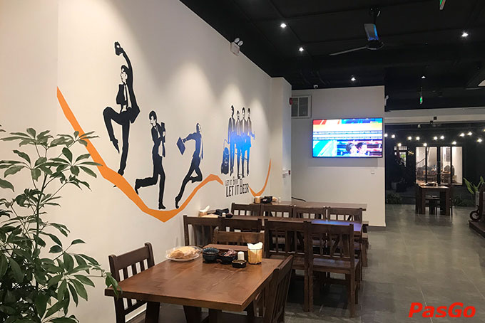 Không gian Hẻm 8 rộng lớn nhưng vẫn mang lại cảm giác ấm cúng, phòng VIP sang trọng, riêng tư