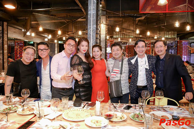 Nhà hàng Hi-Steak Lê Văn Sỹ 11