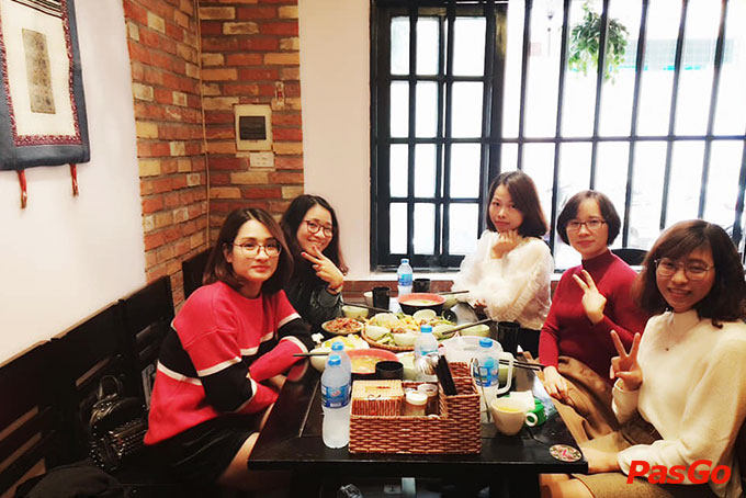 Nhà hàng Hoa Ban Nguyễn Chí Thanh 11