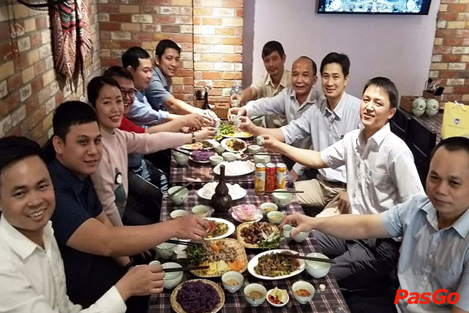 Nhà hàng Hoa Ban Nguyễn Chí Thanh 12