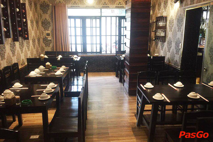 Nhà hàng Hoa Ban Nguyễn Chí Thanh 8