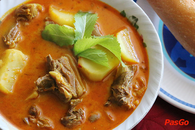 Nhà hàng Hoa Lư Nguyễn Hữu Thọ  12