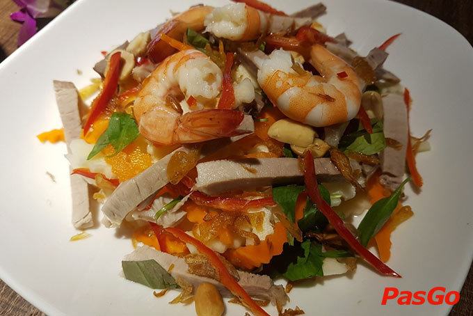 Nhà hàng Hoàng Tâm Phan Xích Long  17