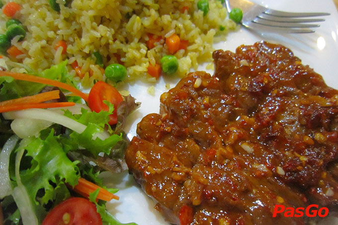 Nhà hàng Hoàng Tâm Phan Xích Long  21