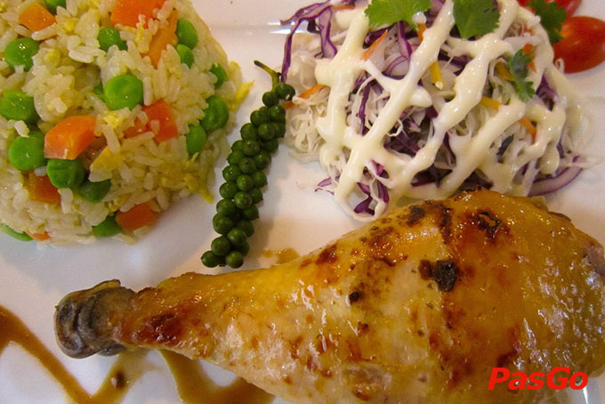 Nhà hàng Hoàng Tâm Phan Xích Long  23